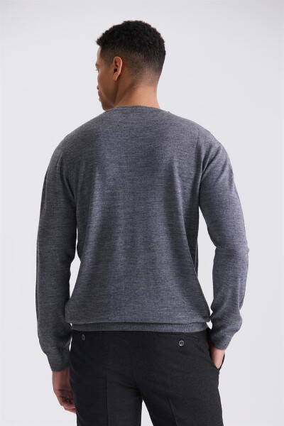 Grey Regular Fit Crew Neck Knit Sweater - 8