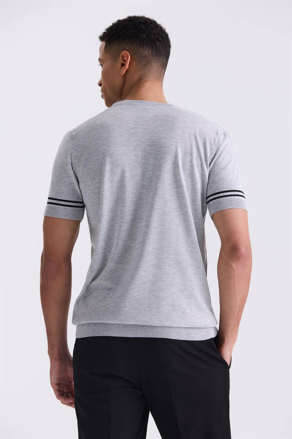 Gri Slim Fit Bisiklet Yaka T-Shirt - 4