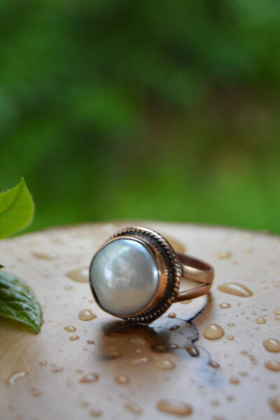 Handmade Adjustable Gum Pearl Women's Ring - 1