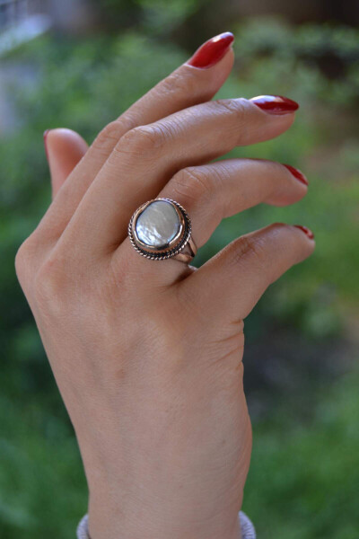 Handmade Adjustable Gum Pearl Women's Ring - 3