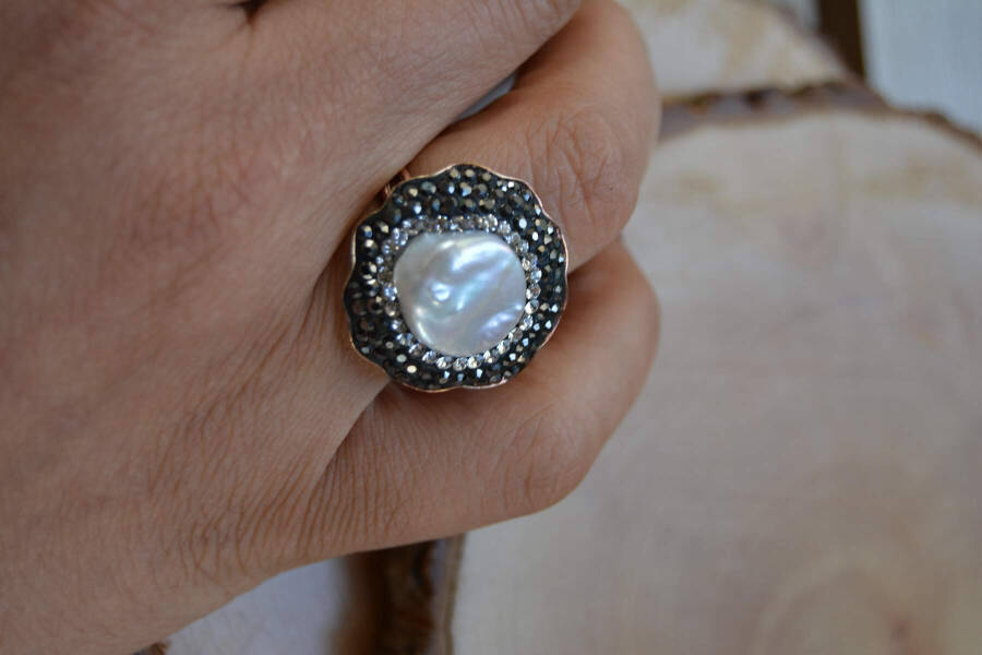 Handmade Adjustable Gum Pearl Women's Ring - 3