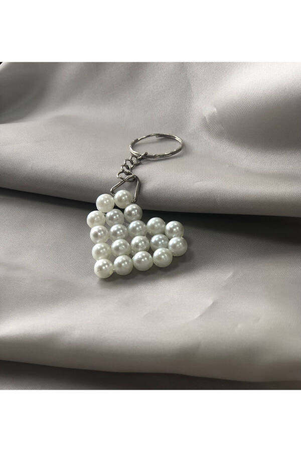 Handmade Pearl Heart Keychain, 8 Mm Pearl, Proposal, Engagement, Bride, Birthday, Wedding Gift, Beaded - 1