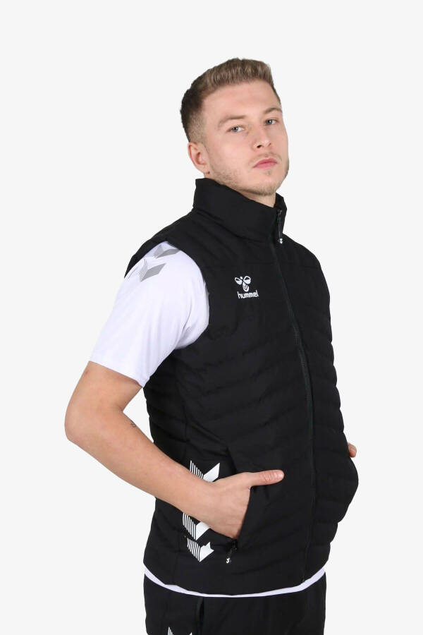 Hmlwinner Men's Black Vest - 8