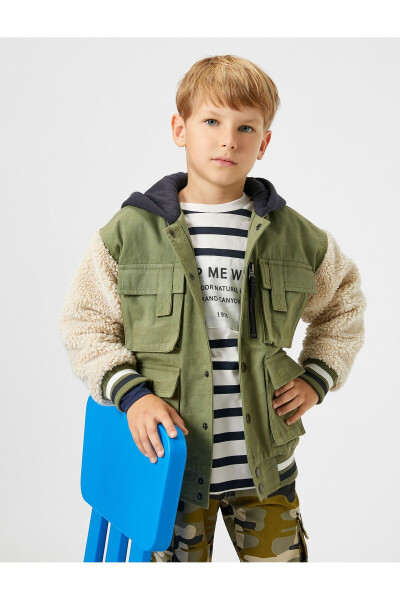 Hooded jacket with plush and zipper details, cargo pockets, elastic cuffs and waistband. - 7