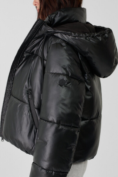 Hooded Metallic Puffer Jacket - 4