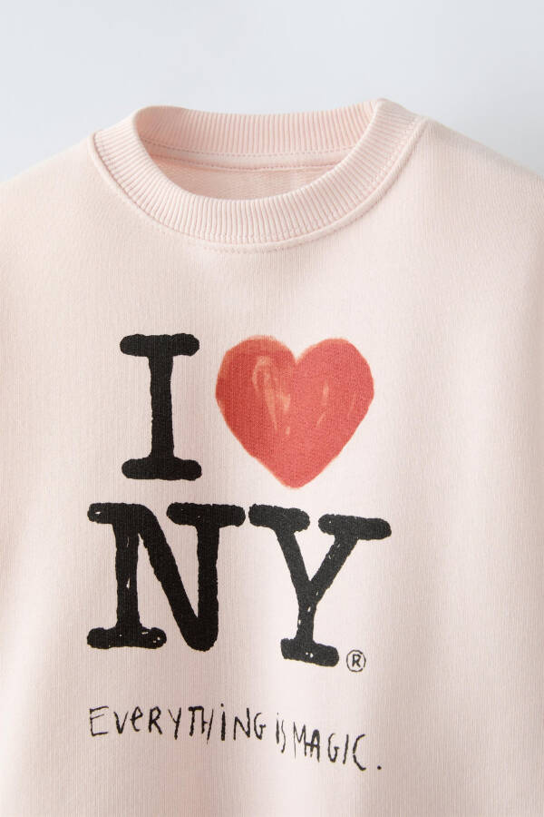 I LOVE NY ® bosilgan svitshot - Pushti - 6