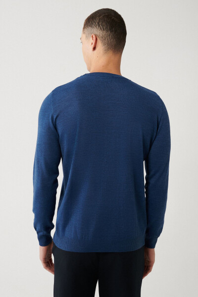 Indigo Knit Sweater (Crew Neck) - 4