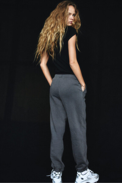 Jogger pants - 4