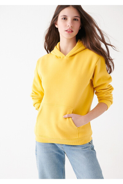 Kadın Kapüşonlu Sarı Basic Sweatshirt 167299-71339 - 2