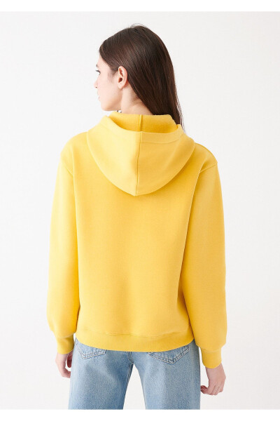 Kadın Kapüşonlu Sarı Basic Sweatshirt 167299-71339 - 4