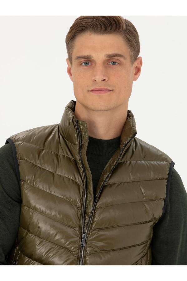 Khaki puffer vest, code 50273110-VR027. - 2