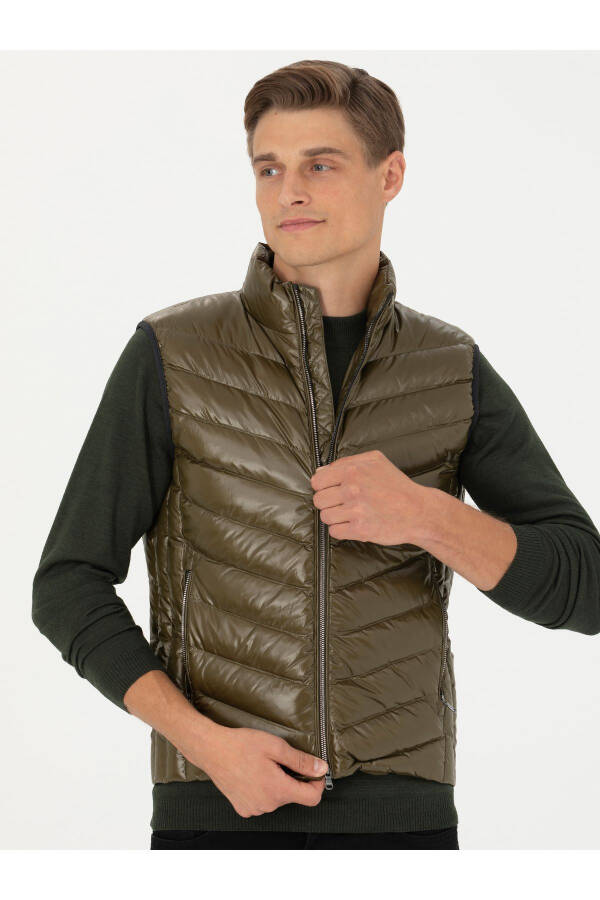 Khaki puffer vest, code 50273110-VR027. - 3