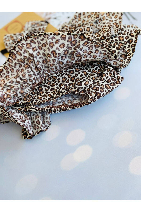 Kız Bebek Leopar Desenli Fırfırlı Şort Etek Babet Çorap Bandana Takım - 3