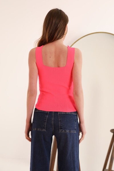 Knit Fabric Square Neck Women's Crop Top - Neon Fuchsia - 3