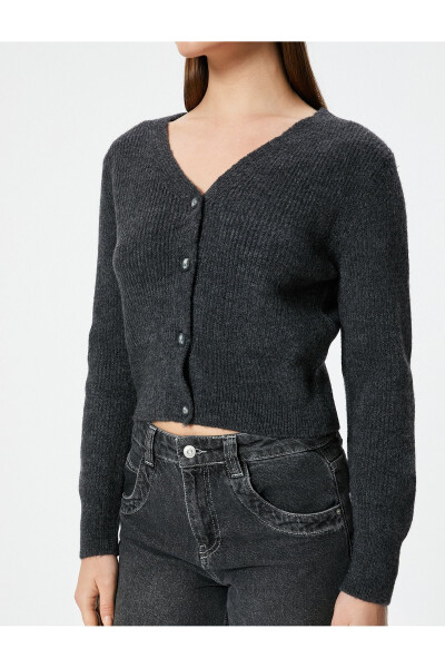 Knitted Cardigan V-Neck Buttoned Long Sleeve - 15