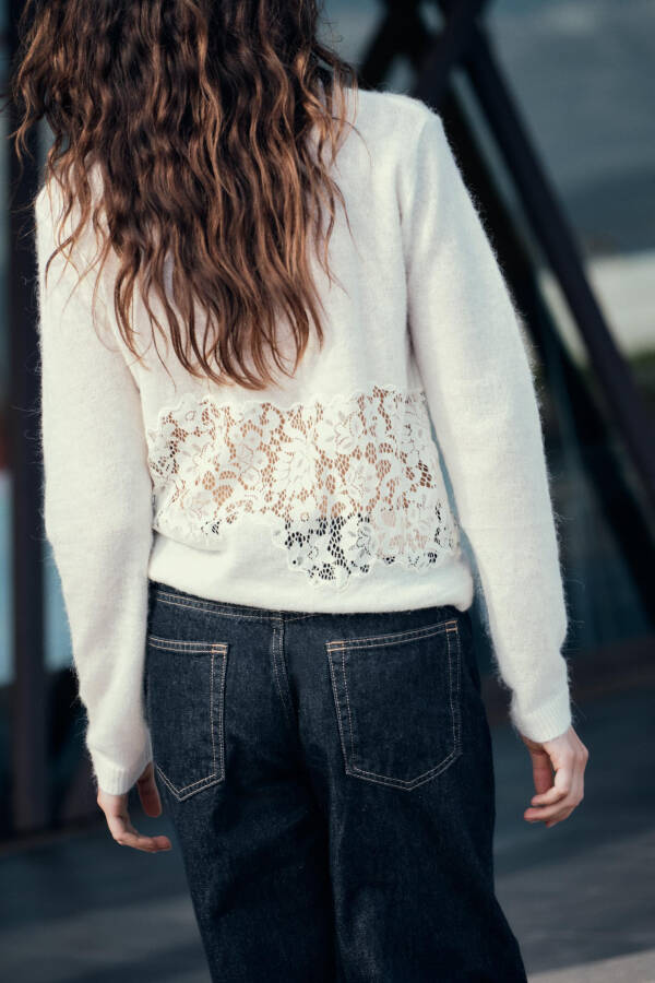 Knitted sweater with lace detail (Ecru) - 3