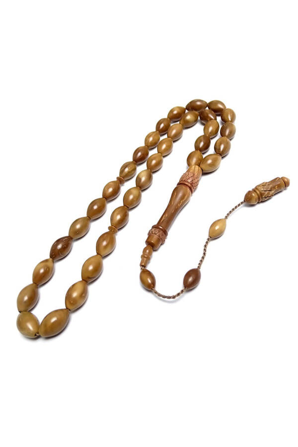 Kuka rosary, crafted with penmanship and adorned with a turbaned beyzi cutting model. - 3