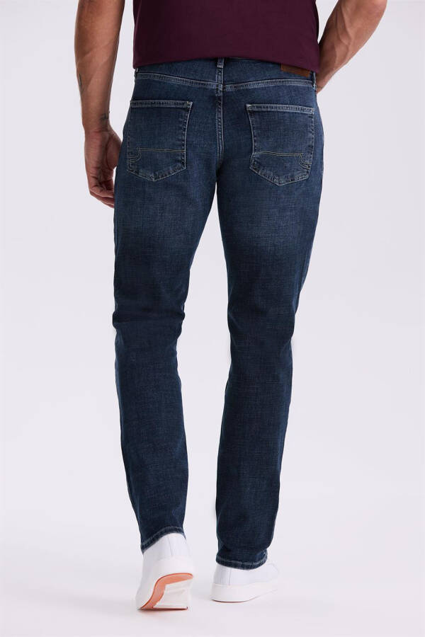 Lacivert Slim Fit Yıkamalı Eskitme Pamuklu Dar Kalıp Jean Kot Pantolon - 4