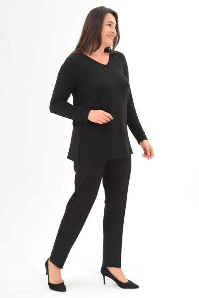 Large size, V-neck slit black blouse. - 4