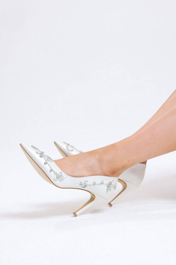 LAVIEN Custom Design Silver Stone Handcrafted White Stiletto 8CM Bridal Shoe - 14