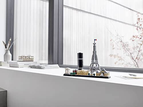 LEGO Architecture Paris Silüeti, Eyfel Kulesi ve Louvre Müzesi ile Toplanabilir Model Yapı Seti, Silüet Koleksiyonu, Ofis Ev Dekoru, Herhangi Bir Yetişkinin Yaratıcılığını Ortaya Çıkarmak İçin Eşsiz Hediye, 21044 - 4