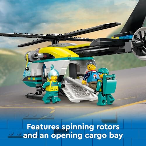 LEGO City Acil Kurtarma Helikopteri, Çocuklar İçin Oyuncak Uçak Oyun Seti, 6 Yaş ve Üzeri Erkek ve Kızlar İçin Eğlenceli Hediye, Yürüyüşçü, Kurtarıcı ve Pilot Minfigürleri, Vinçli ve Döndürülebilir Rotorlu Helikopter, 60405 - 3