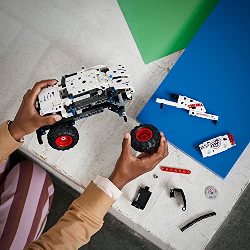 LEGO Technic Monster Jam Monster Mutt Dalmatian, 2in1 Pull Back Racing Toys, Birthday Gift Idea, DIY Building Toy, Monster Truck Toy for Kids, Boys and Girls Ages 7 and Up, 42150 - 3