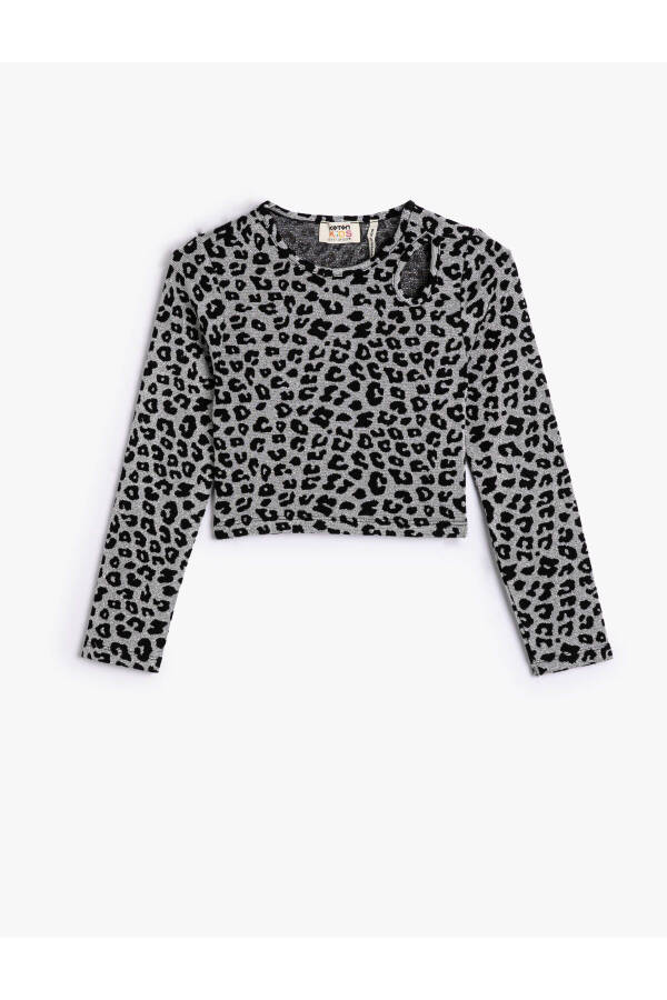 Leopard print, long sleeve, round neck, window detail crop top. - 1