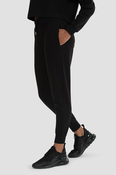 Lexa Carrot Cut Black Jogger - 3