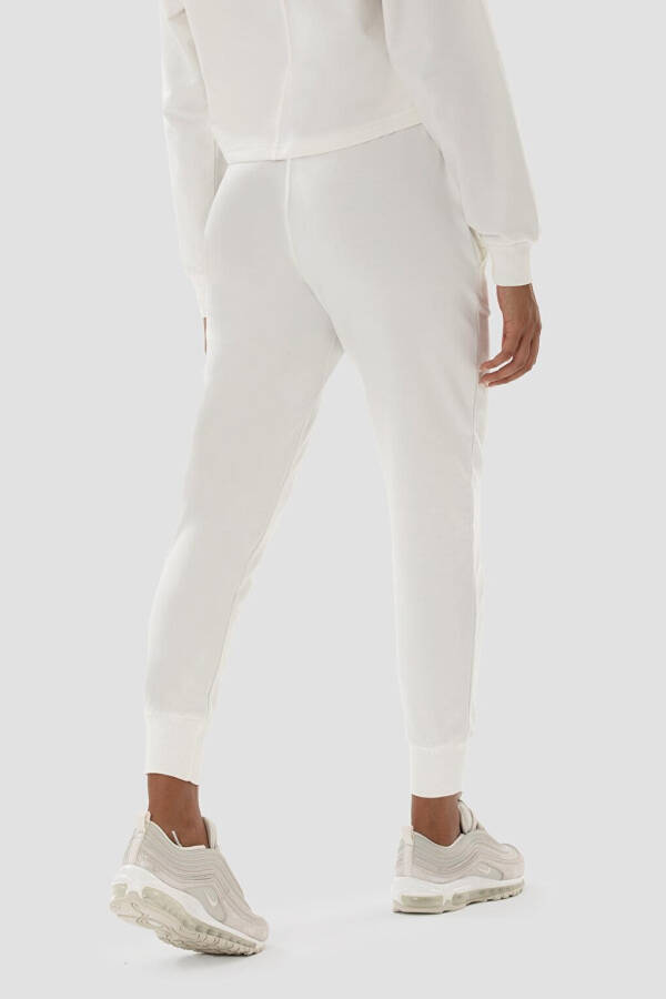 Lexa Savzi Kesilgan Krem Jogger Shim Pantalon - 5