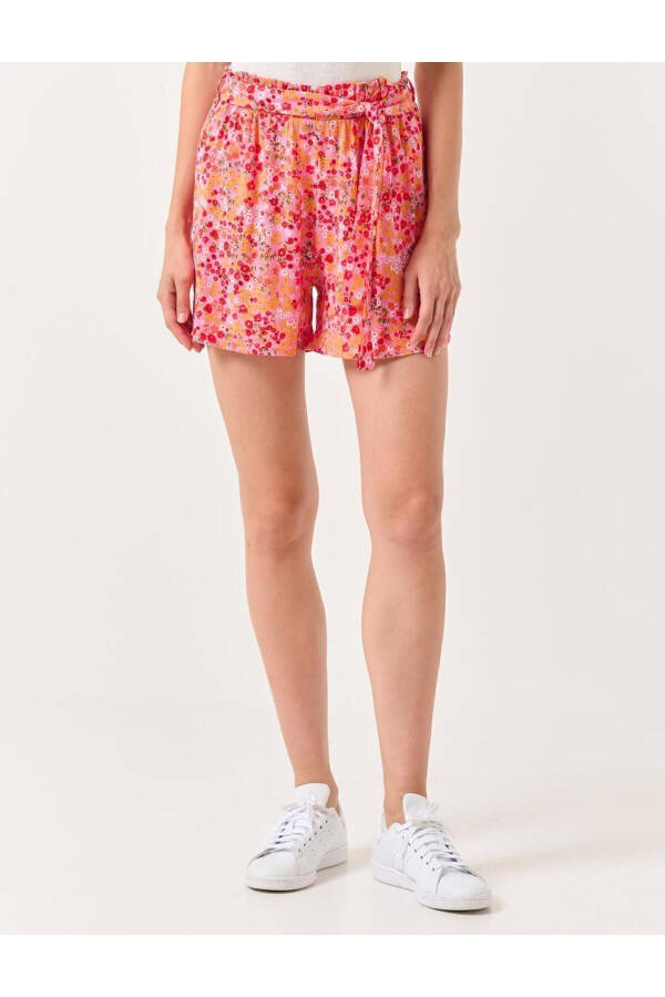 Light Pink High Waisted Floral Shorts - 11