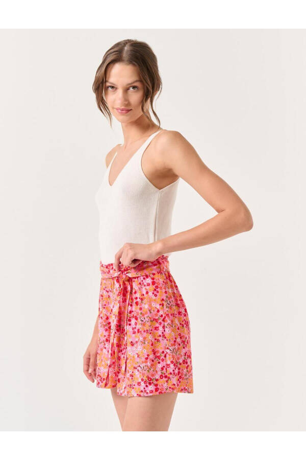 Light Pink High Waisted Floral Shorts - 4