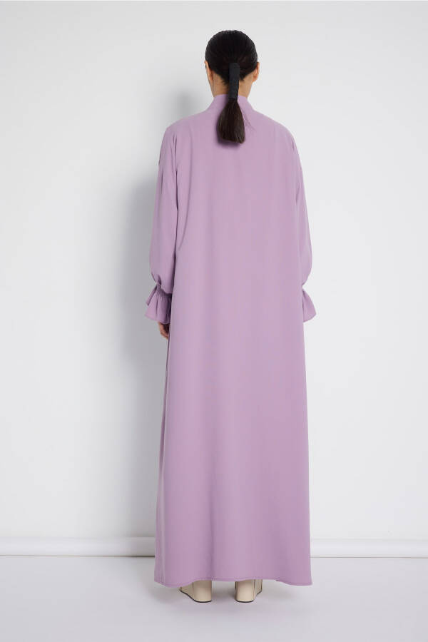 Lila Abaya with Elastic Sleeve Detail - 4