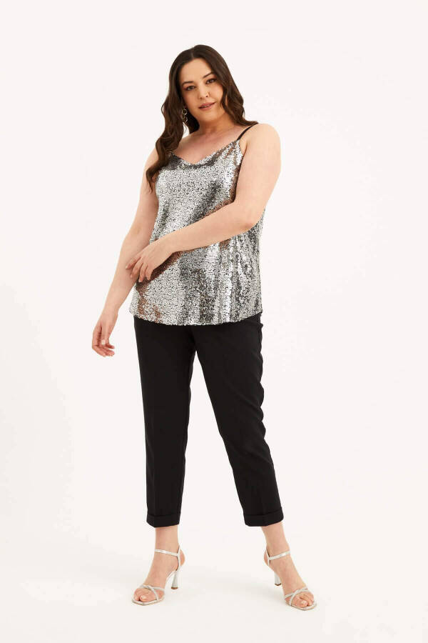 Lined Strapless Sequined Blouse - 2