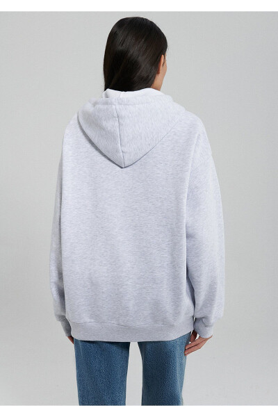 Logo Baskılı Kapüşonlu Gri Sweatshirt 1600361-85438 - 22