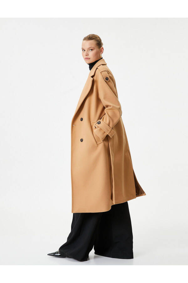 Long, belted, pocketed, double-breasted coat - 2