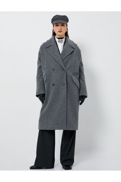 Long, buttoned, double-breasted, pocket cashmere coat. - 3