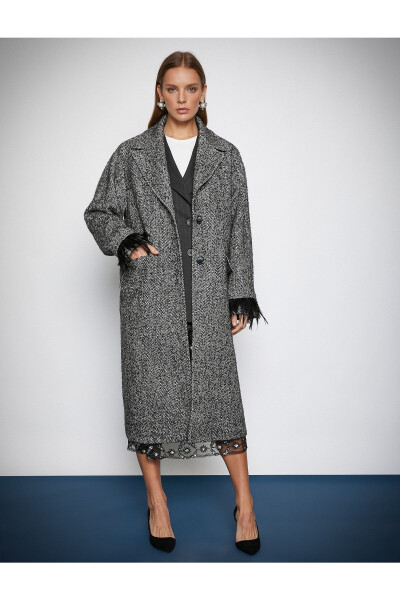 Long cashmere coat with tulle details - 1