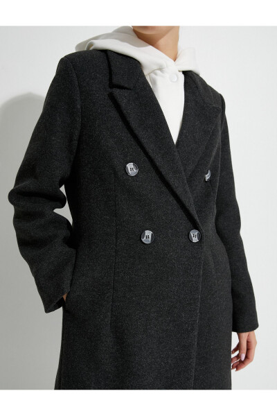 Long, double-breasted, buttoned pocket detailed, belted cashmere coat. - 13