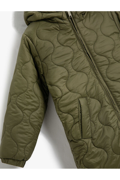 Long puffer jacket with plush lining - 3