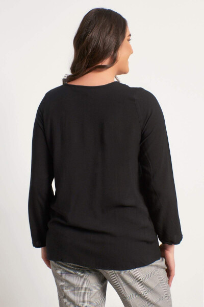 Long Sleeve Blouse with Chain Detail - 4