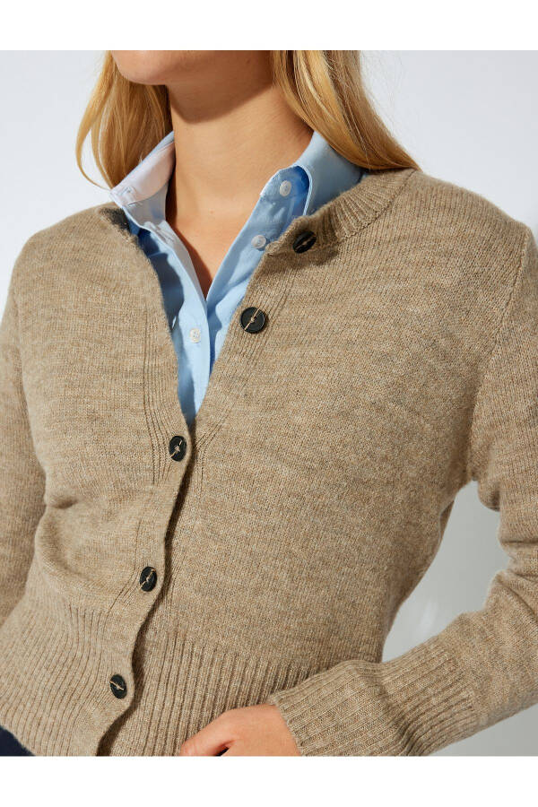 Long Sleeve Round Neck Buttoned Knit Cardigan - 5