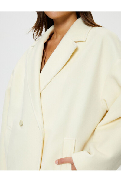 Long, soft-textured, buttoned double-breasted pocket oversized coat. - 5