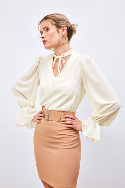 Loose Blouse with Tie Detail at the Collar - CREAM - 3