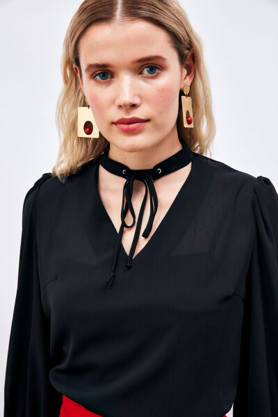 Loose Blouse with Tie Detail at the Neck - BLACK - 4