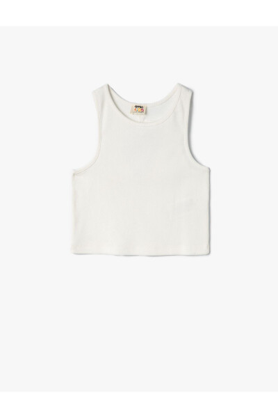 Loose, cotton, sleeveless crop top. - 4