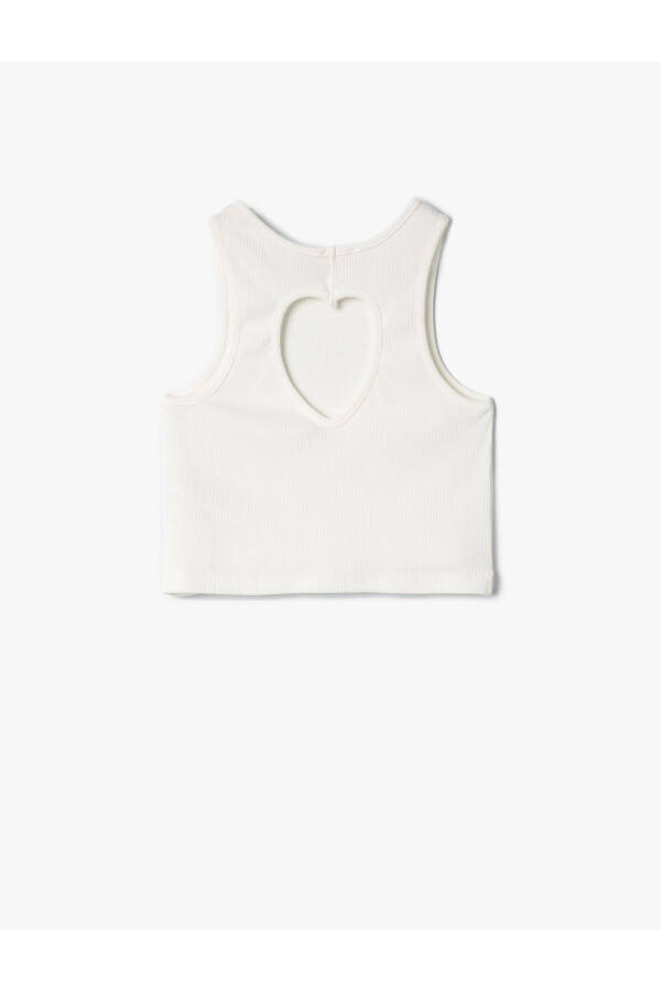 Loose, cotton, sleeveless crop top. - 5