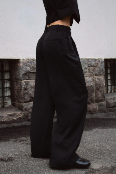 Loose Fit Pants - Black - 12