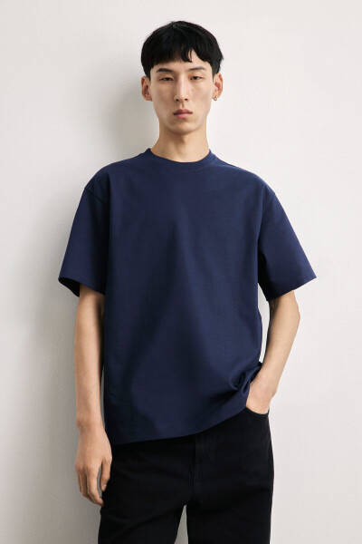 Loose Fit T-shirt - 7