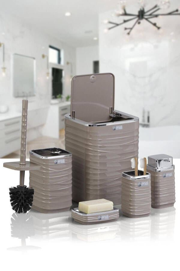 Luna Vizon Chrome Square 5-Piece Bathroom Set - 2